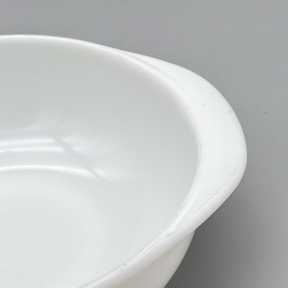 Vintage Pyrex #023 1 1/2Qt Handled White Round Casserole Dish USA *No Lid* - Picture 8 of 10